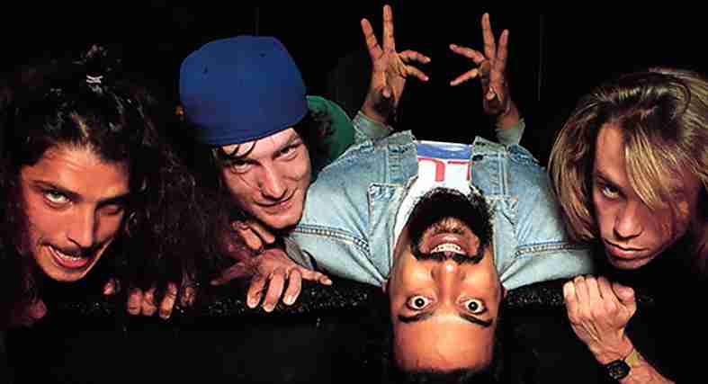 SOUNDGARDEN: ROOM A THOUSAND YEARS WIDE Single Album (1990)