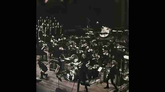 MAD SEASON: SEATTLE SYMPHONY (SONIC EVOLUTION) Benaroya Hall Album (2015)